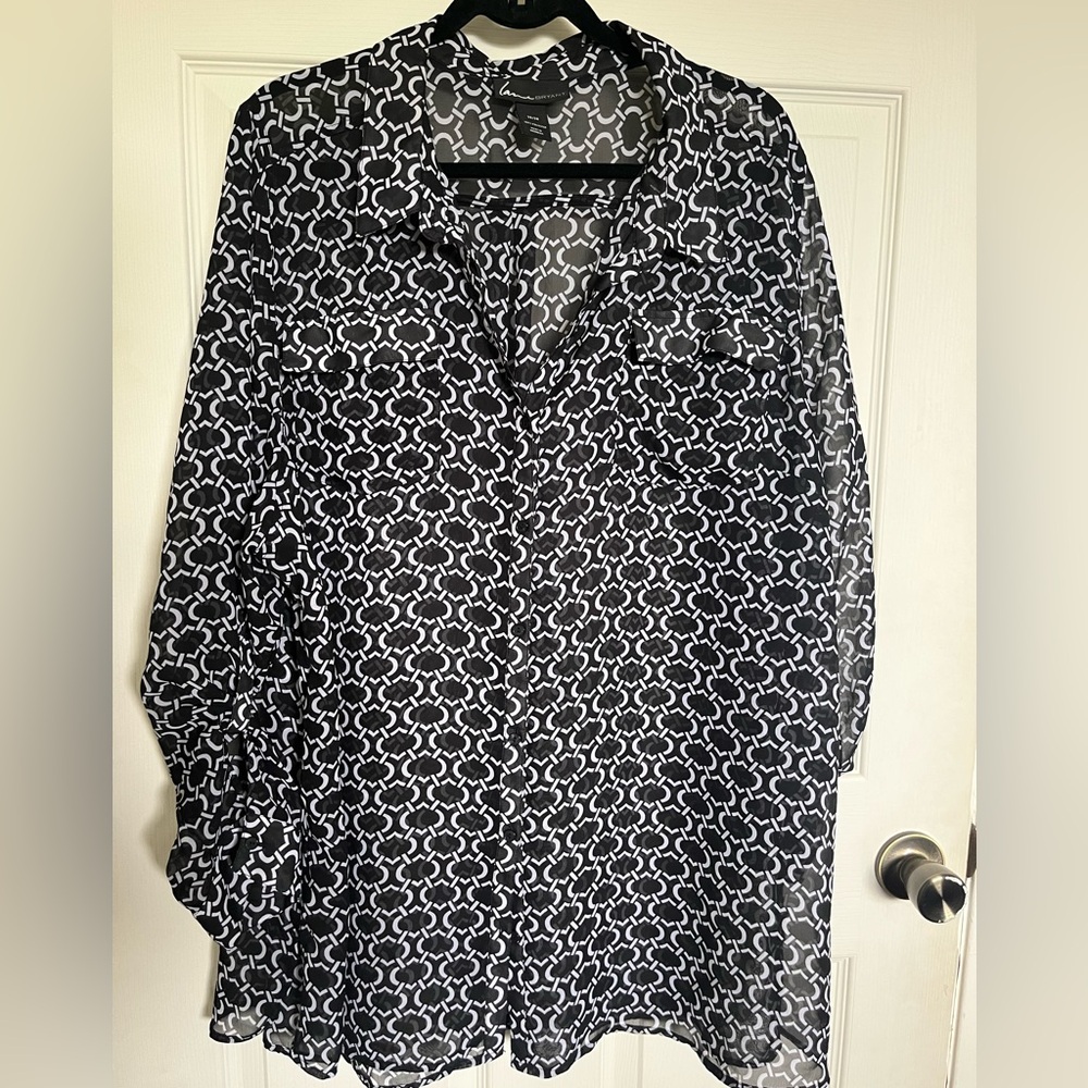 Lane Bryant Black/White Geo Pattern Button Down Blouse, Size 26/28